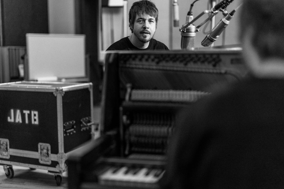 Josiah_Bonnevilles_Lead_Photo_by_Dan_Winters small